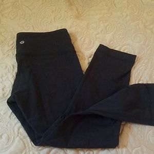 Lululemon 4 black ankle leggings